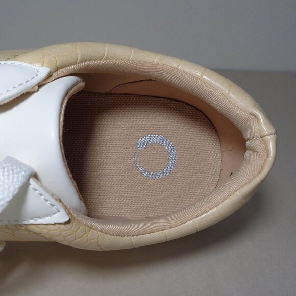 Journee Collection Size 7.5 Wide / LYNZ / Yellow / Sneakers / New Women's Shoes - Picture 16 of 16